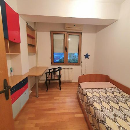 3 Bedroom Home With Parking Garage In The Heart Of 스코페 외부 사진